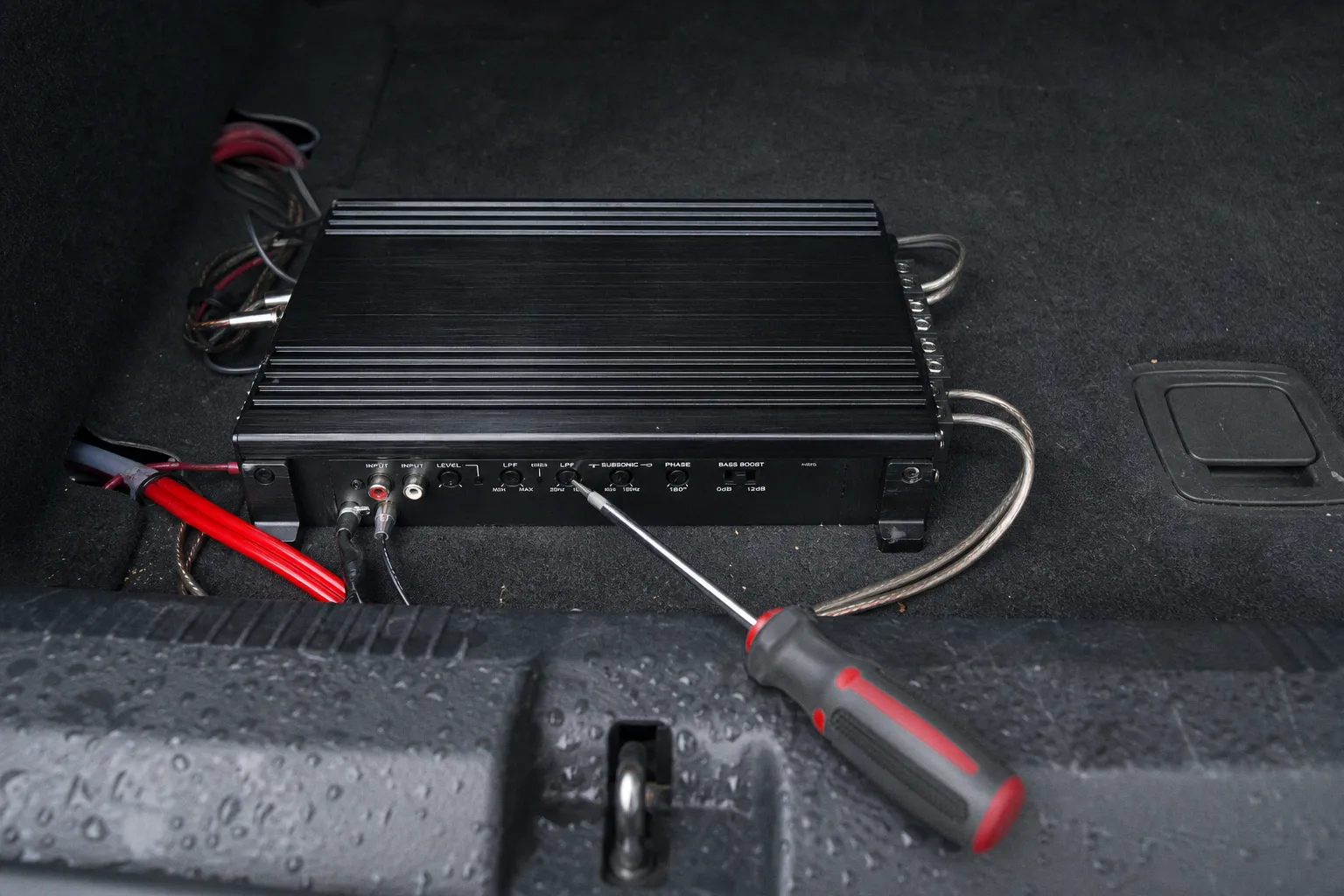 Усилитель автомобильный DL Audio: 5 нюансов настройки баса